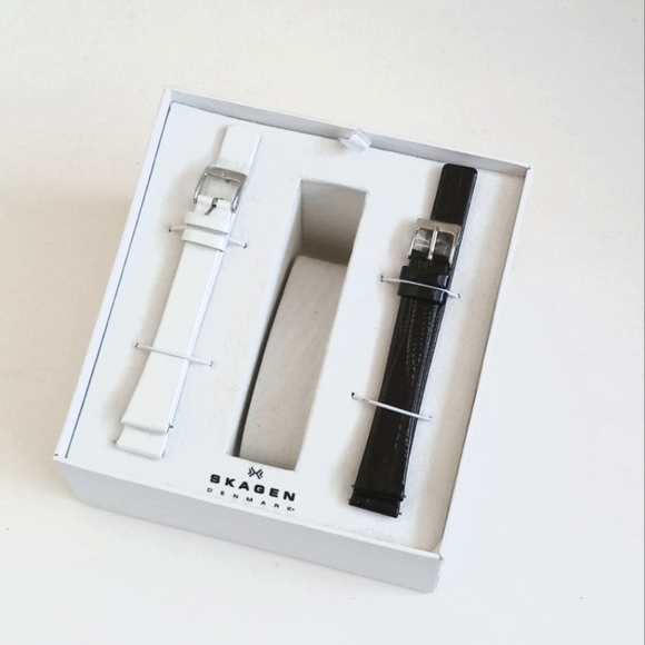 Set of Skagen Watch Wrist Bands / Watch Straps Black & White Set of 2 (Denmark) - Picture 15 of 16